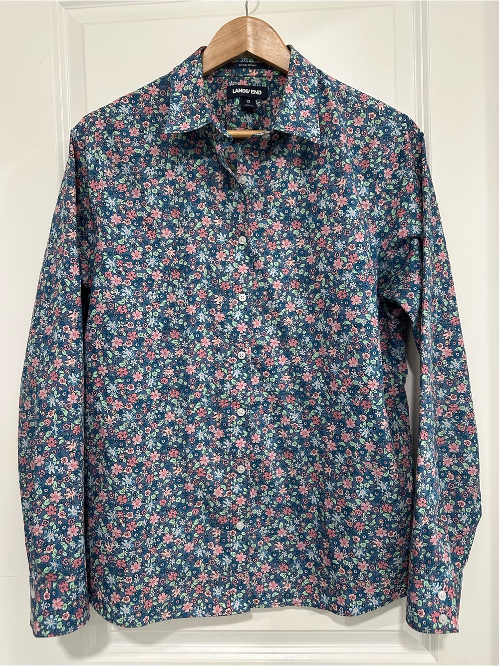 Lands' End Women’s Retro Print Long Sleeve Button-Down Floral Shirt 100% Cotton